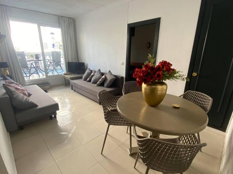 Apartamento Europa Con Terraza Бланес Экстерьер фото